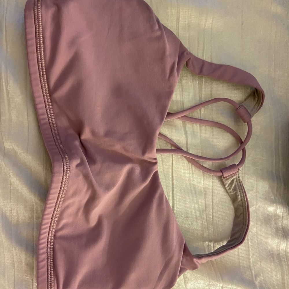 Lululemon sports bra